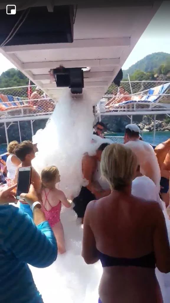 Davy Jones Korsan Tekne Turu